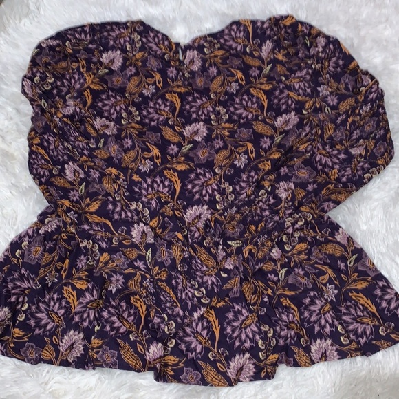 Universal Thread Women's Puff Long Sleeve Smocked Blouse - Picture 4 of 14